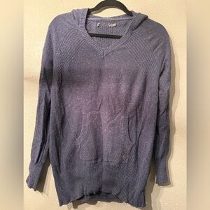 Prana Heathered Blue V-Neck Sweater